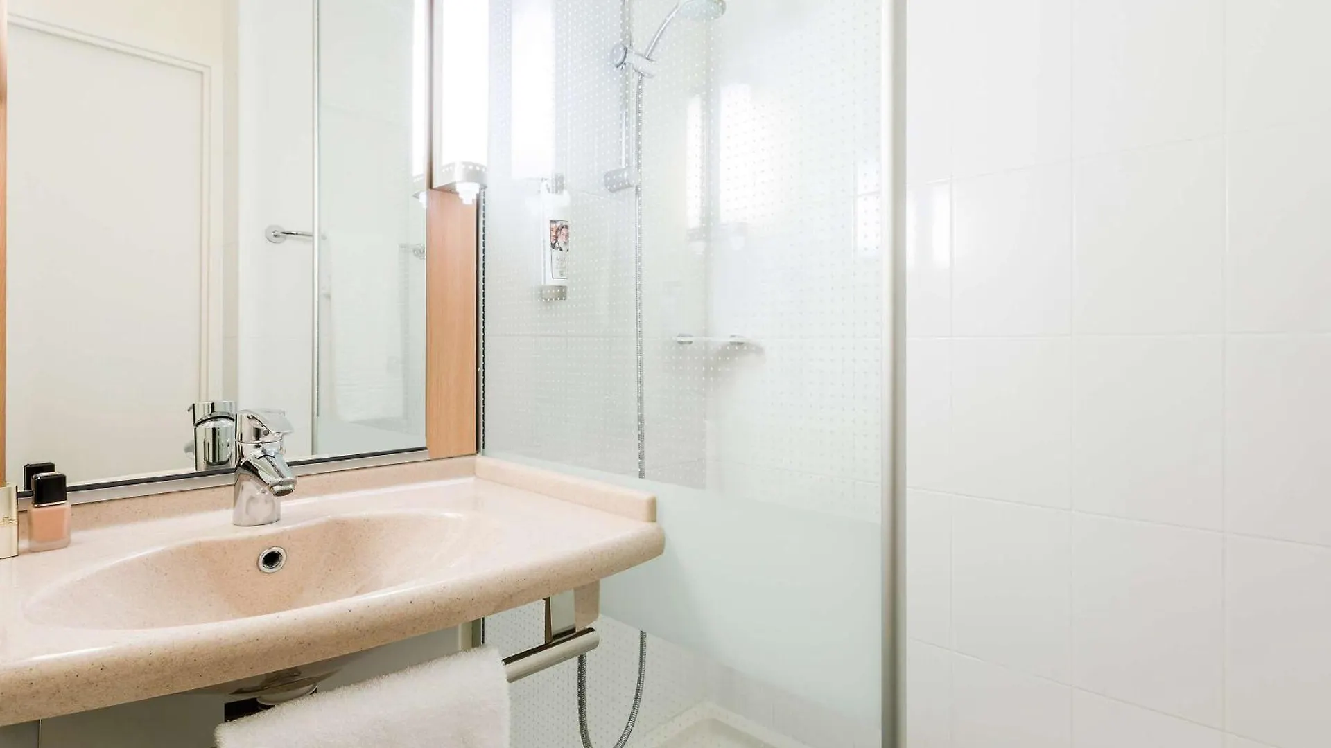 Ibis Rennes Cesson Hotel